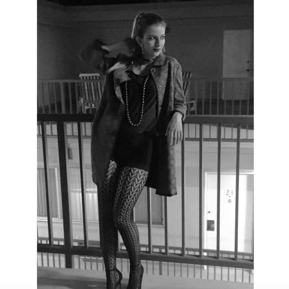 Meet your Posher, Alexandra - Picture 1 of 1